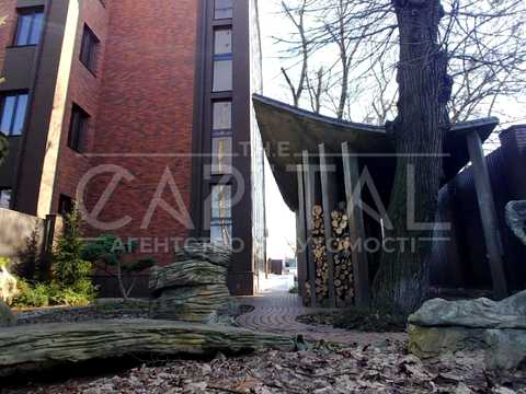 коммерческая по адресу Волинська, 67