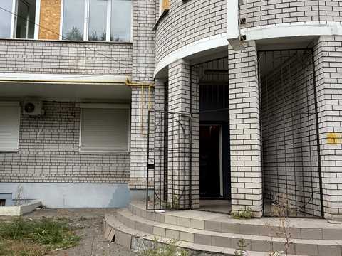 комерційна за адресою Алана Шепарда вул. (Суворова), 14