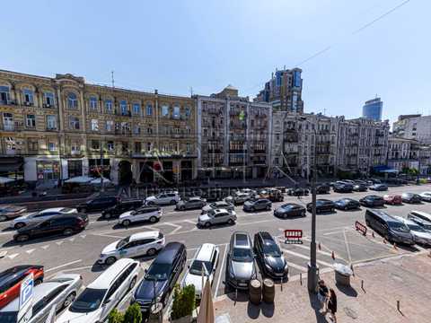 комерційна за адресою Басейна вул., 21-Б