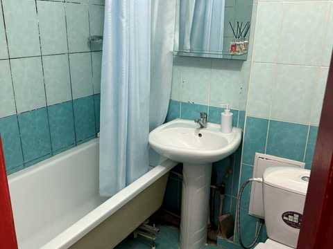 квартира за адресою Космонавтів вул., 38