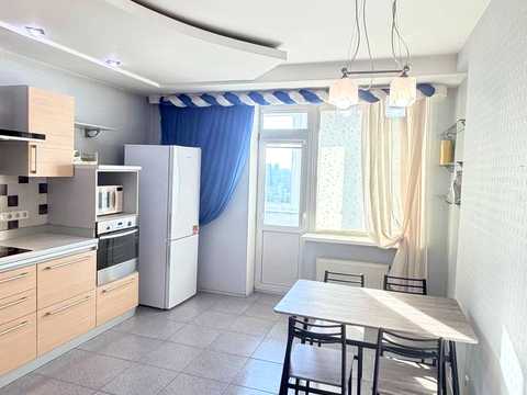 квартира по адресу Вячеслава Черновола ул., 20