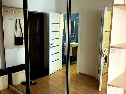 квартира за адресою Феодосійська вул., 3-В