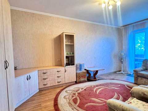 квартира за адресою Будівельників вул., 13