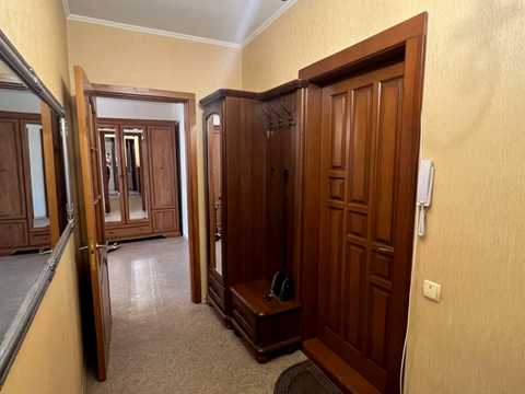 квартира за адресою Новорічна вул., 75