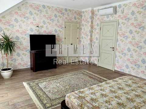 будинок за адресою с. Петрушки, миру