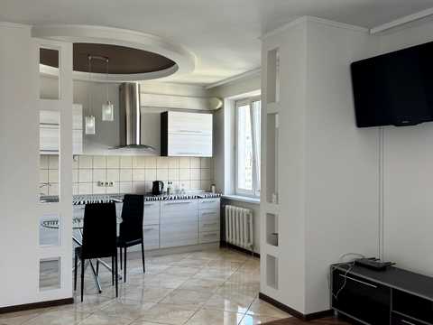 квартира за адресою Феодосійський пров., 14