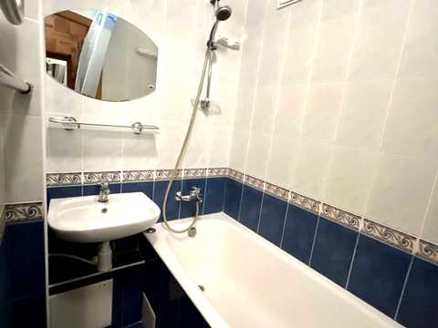 квартира за адресою Братиславська вул., 36/2