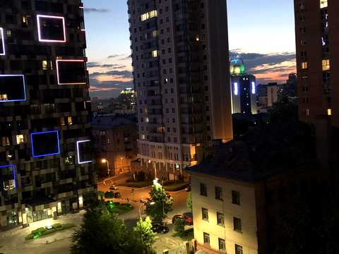 комерційна за адресою Василя Тютюнника вул. (Анрі Барбюса), 5-А