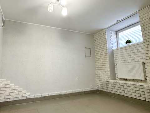 коммерческая по адресу Джерельная ул., 32