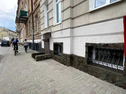 коммерческая по адресу Джерельная ул., 32
