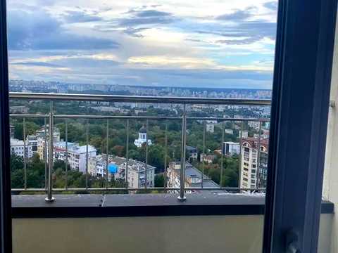 квартира за адресою Нагірна вул., 16