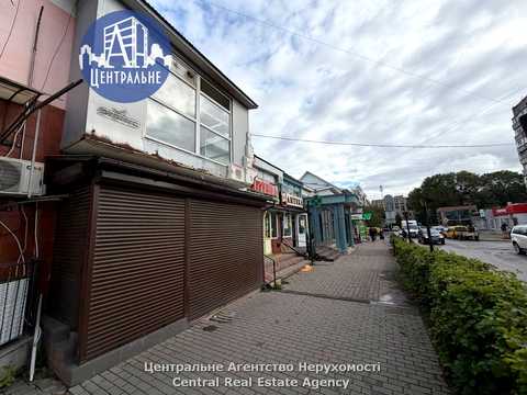 комерційна за адресою Чернівці, Ентузіастів вул., 2А