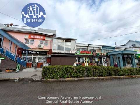 комерційна за адресою Чернівці, Ентузіастів вул., 2А