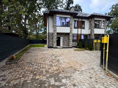 дом по адресу Академіка Ромоданова ул. (Льва Толстого)