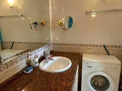 квартира по адресу Гвардейцев-Широнинцев ул., 28