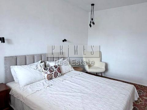 квартира за адресою Зодчих вул., 4