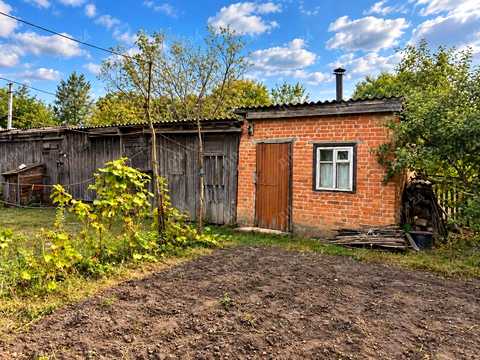 дом по адресу Центральна, 1