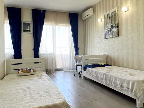 квартира по адресу Французский бульв., 9