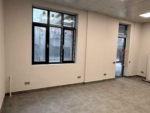 комерційна за адресою Васильківська вул., 37