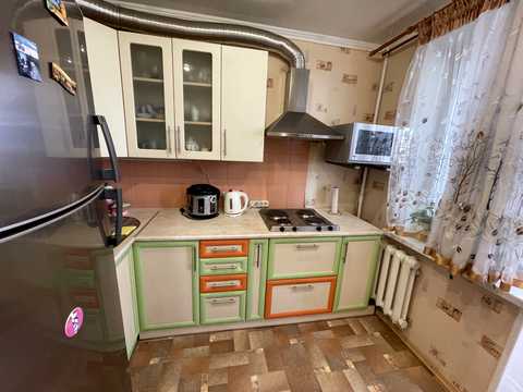 квартира по адресу Менахем-Мендл Шнеерсона ул. (Мініна), 9