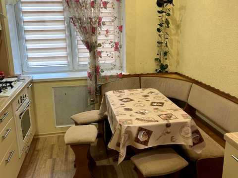 квартира за адресою Осіння вул., 9