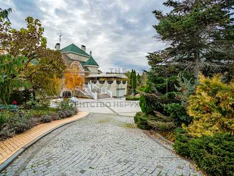 будинок за адресою с. Бобриця, наберрежная