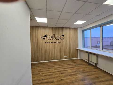 комерційна за адресою Польова вул., 24д
