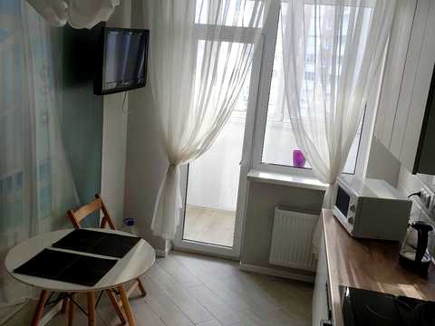 квартира за адресою Київ, Драгоманова вул., 2
