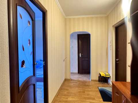 квартира по адресу Строителей ул., 13