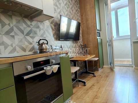 квартира по адресу Гвардейцев-Широнинцев ул., 70-Б