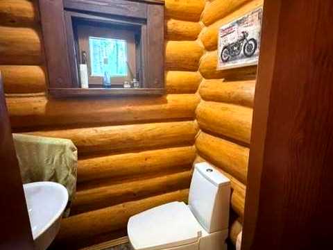 будинок за адресою Набережна вул.
