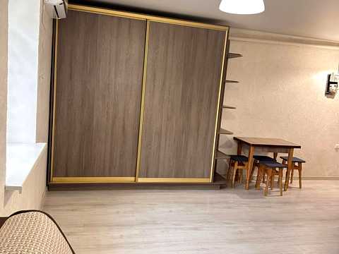 квартира за адресою Середньофонтанська вул., 32а