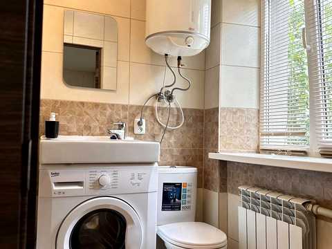 квартира за адресою Середньофонтанська вул., 32а