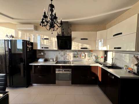 квартира за адресою Печерська вул., 6