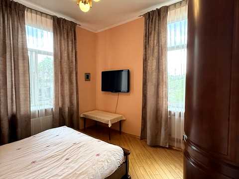 квартира по адресу Кирилла и Мефодия ул., 31
