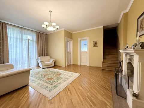 квартира по адресу Кирилла и Мефодия ул., 31