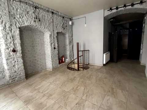 коммерческая по адресу Братьев Рогатинцев ул., 39