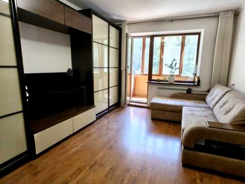 квартира за адресою Семафорна вул., 34
