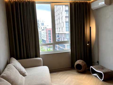 квартира за адресою Салютна вул., 2к6