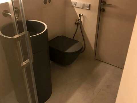 квартира за адресою Салютна вул., 2к6