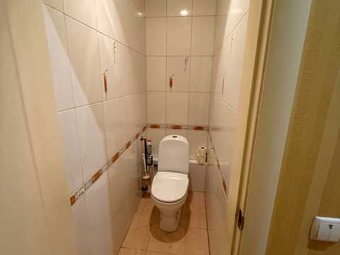 квартира за адресою Свободи просп. (60-річчя Жовтня), 62