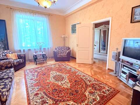 квартира за адресою Свободи просп. (60-річчя Жовтня), 62