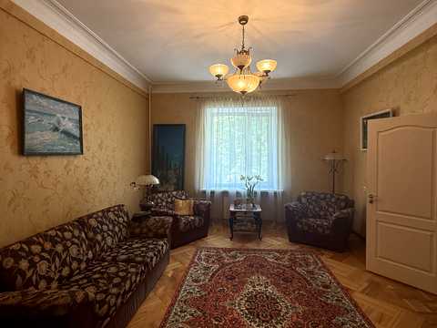 квартира за адресою Свободи просп. (60-річчя Жовтня), 62