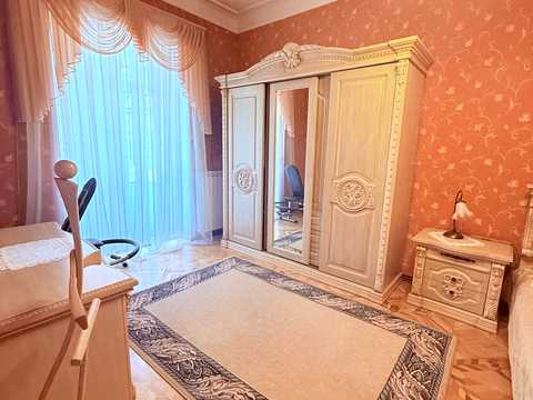 квартира за адресою Свободи просп. (60-річчя Жовтня), 62