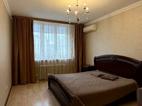 квартира за адресою Срібнокільська вул., 1