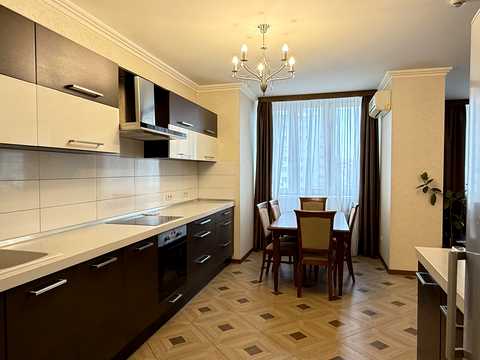 квартира за адресою Срібнокільська вул., 1