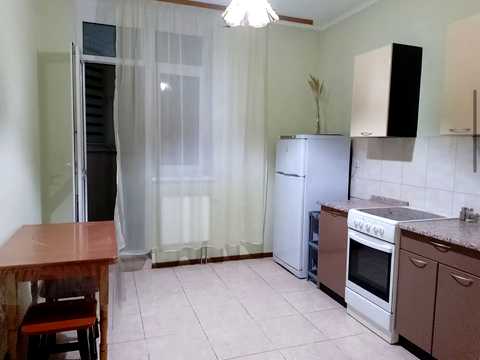 квартира за адресою Сім'ї Кульженків вул. (Петра Дегтяренка), 33