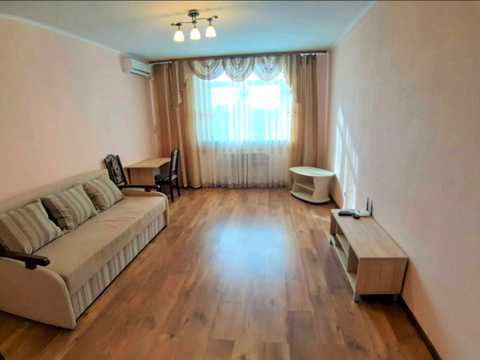 квартира за адресою Сім'ї Кульженків вул. (Петра Дегтяренка), 33