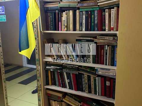 комерційна за адресою Микільсько-Слобідська вул., 2-Б