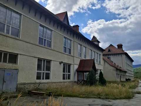 комерційна за адресою Свободи вул., 120